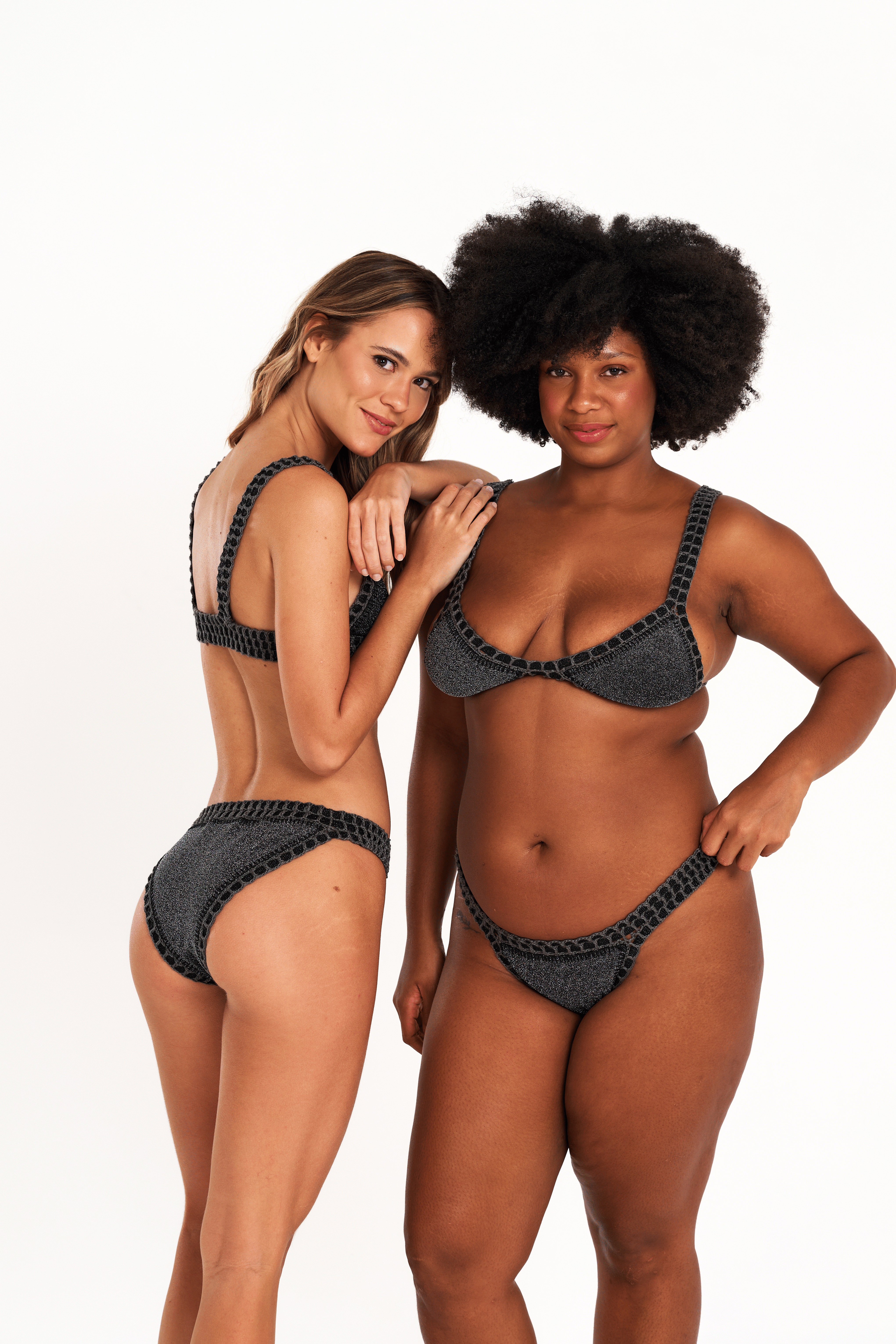 Bikini crochet noir à paillettes Ibiza – vue de dos et face 2